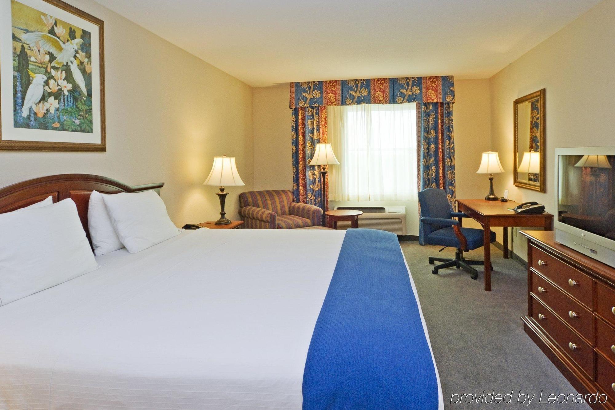 Holiday Inn Express & Suites Miami Kendall By Ihg Country Walk Pokój zdjęcie