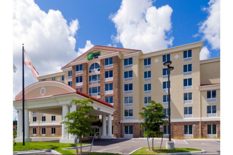 Holiday Inn Express & Suites Miami Kendall By Ihg Country Walk Zewnętrze zdjęcie