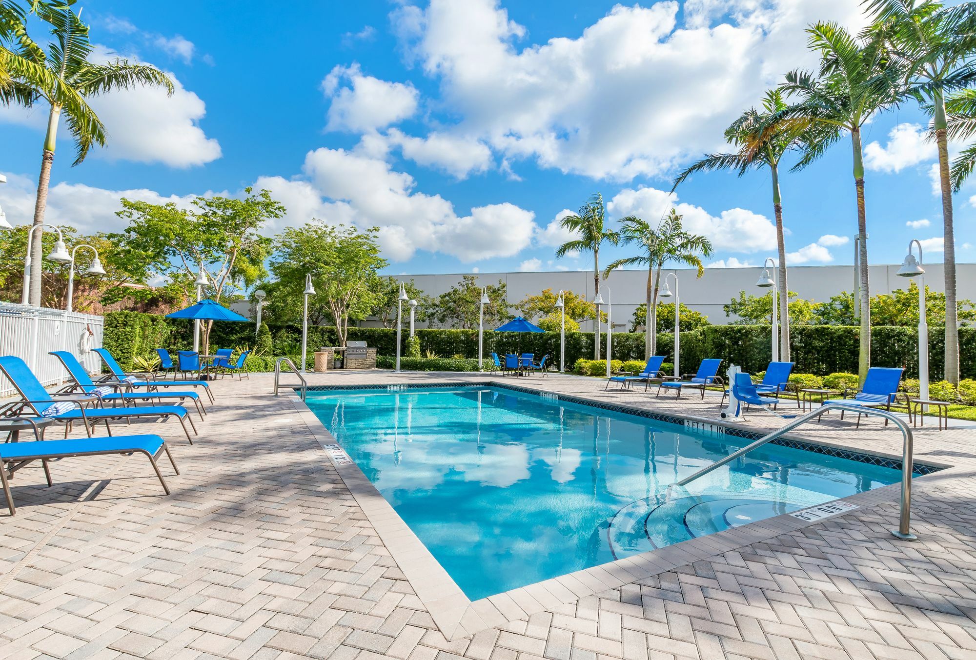 Holiday Inn Express & Suites Miami Kendall By Ihg Country Walk Zewnętrze zdjęcie