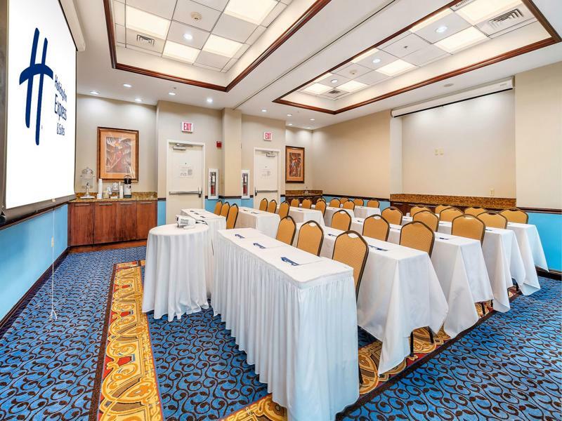 Holiday Inn Express & Suites Miami Kendall By Ihg Country Walk Zewnętrze zdjęcie